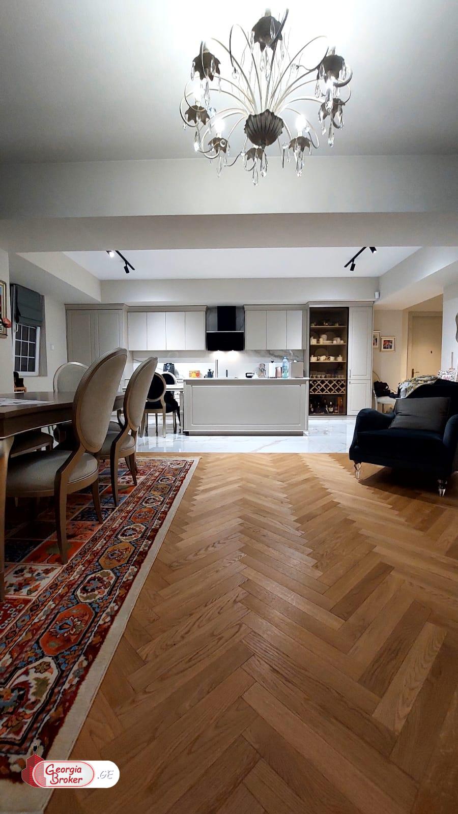 продается квартира с новым ремонтом 2-комнаты